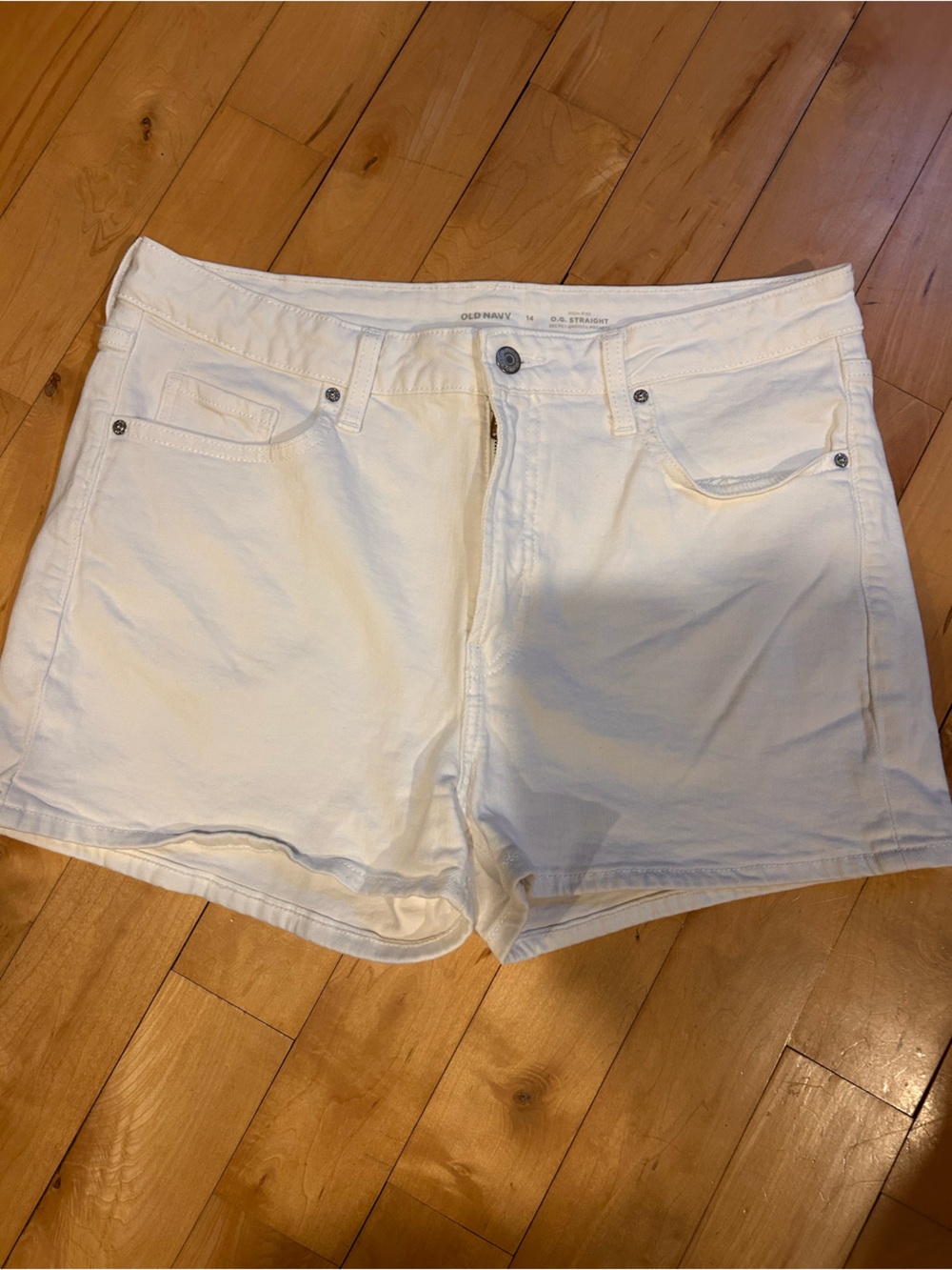 Old Navy White Women's Jean Shorts